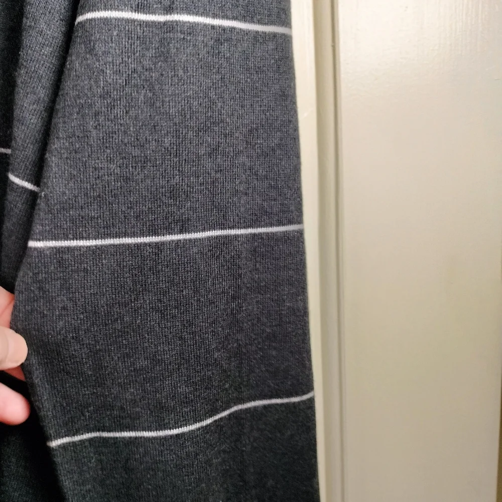 Banana Republic Luxury Blend V Banana Republic Men’s XL Silk Cashmere Blend V Nk